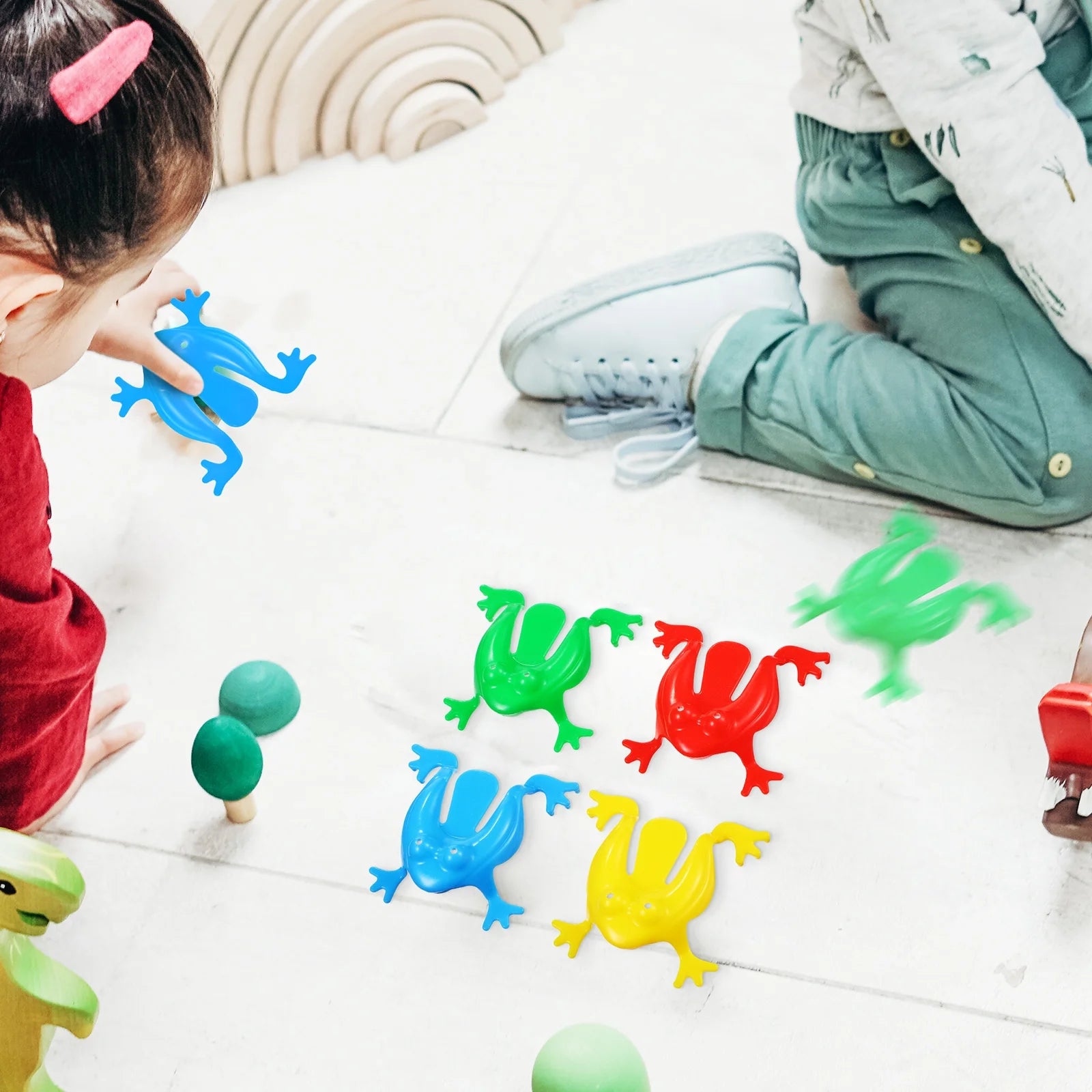 16 Pcs Plastic Educational Frog Game A462743