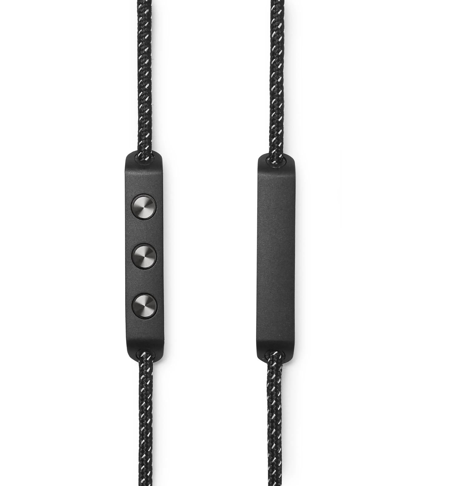 Black In-Ear Wireless Earphones T126