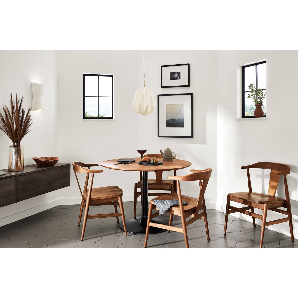 Modern Round Table with Stainless Steel Frame Base P297