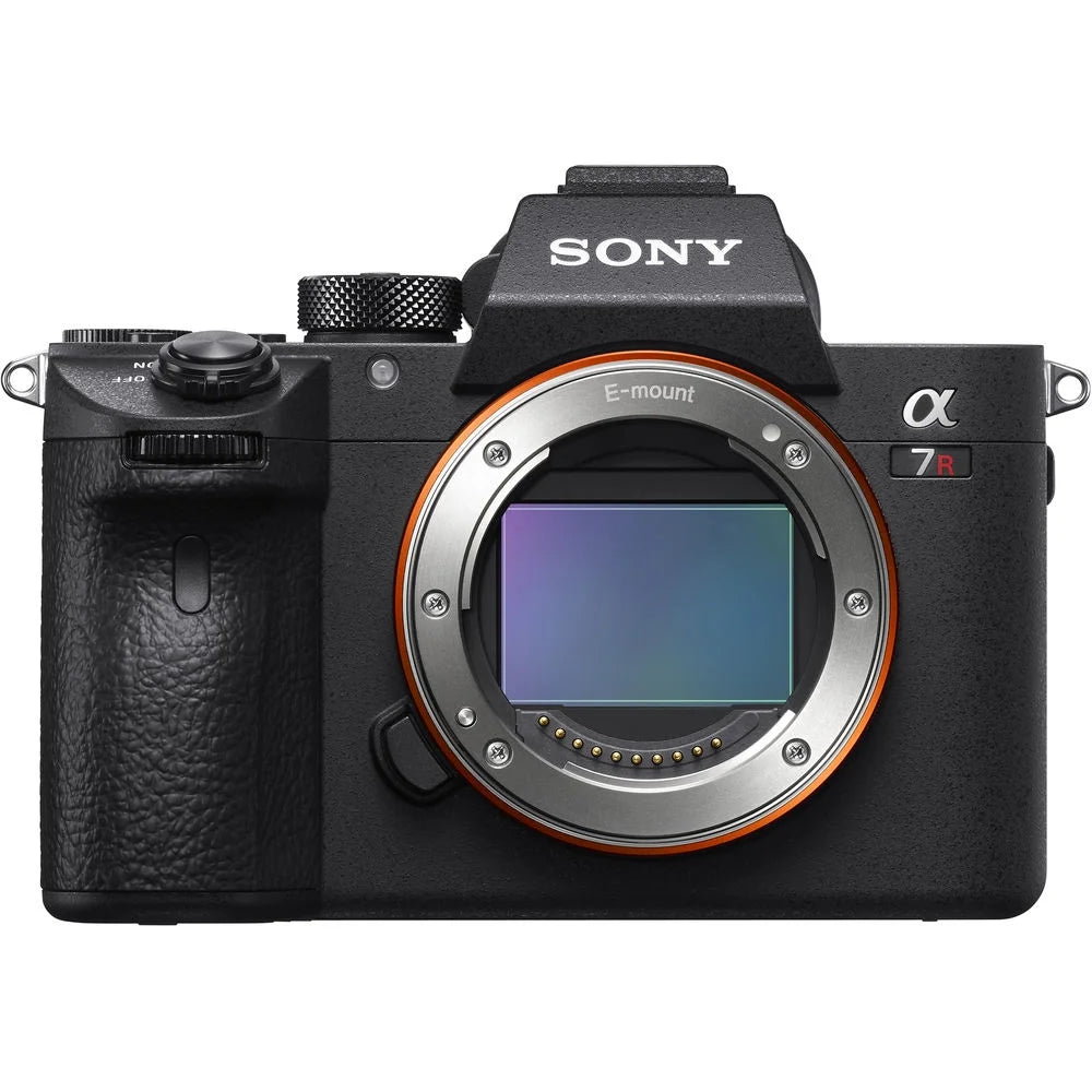 Mirrorless Camera with 24-70mm Lens O6320